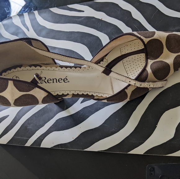 Pre-owned J. Renee shoes. Size 12W - Picture 9 of 12